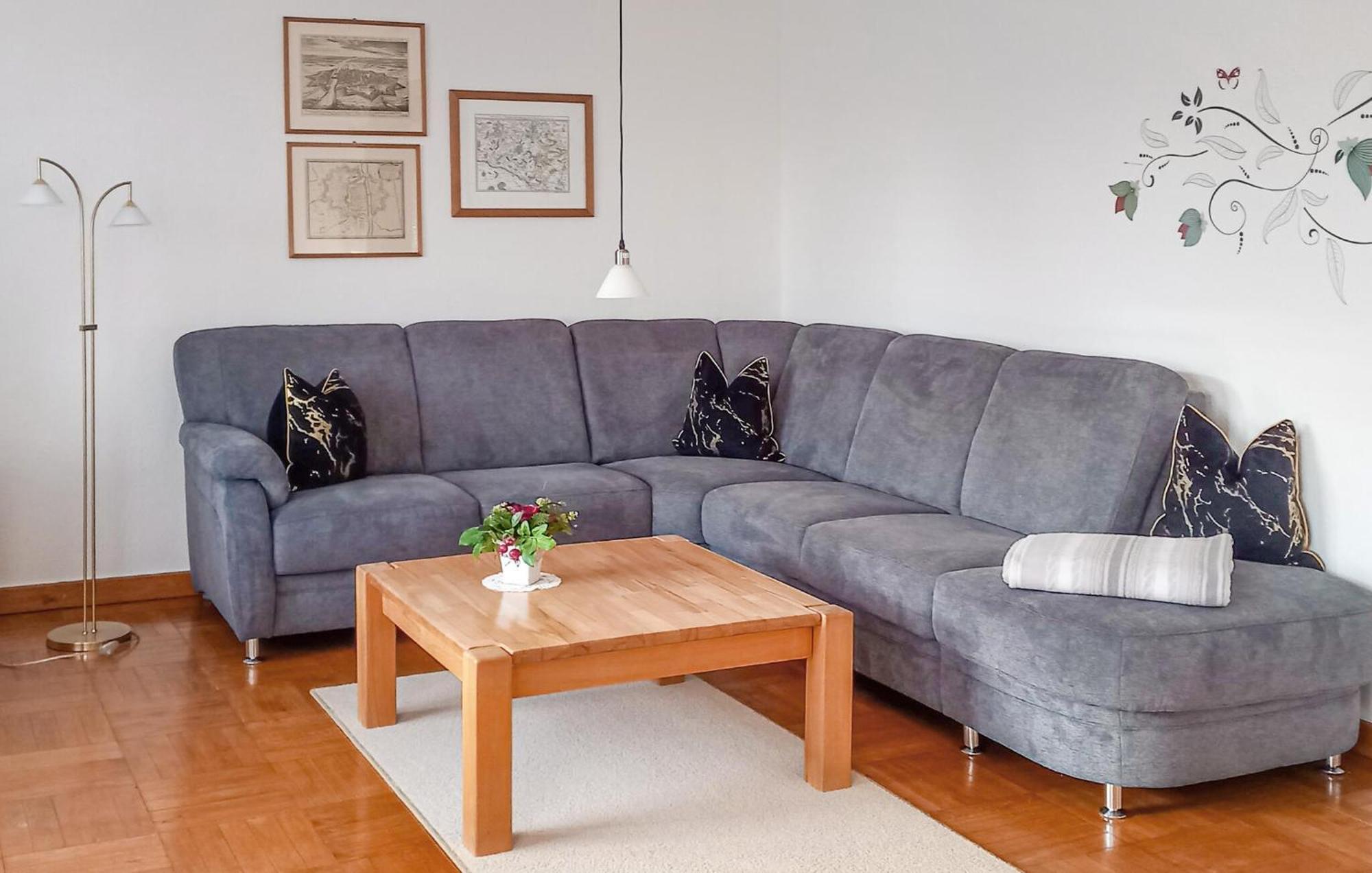 2 Bedroom Gorgeous Apartment In Luebtheen-Garlitz Exterior foto
